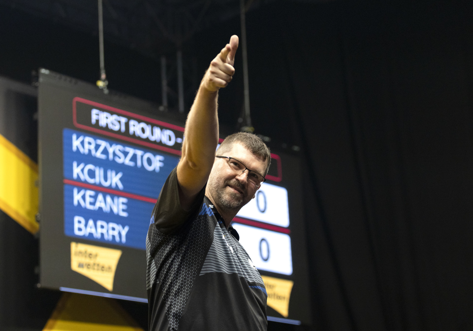 Superb Woodhouse sets up Price tie at Interwetten European Darts Open PDC